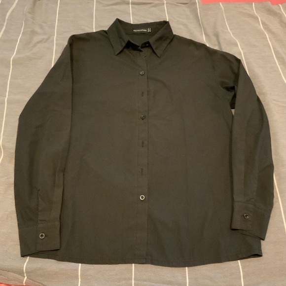 Pretty Little Thing Button Down Size 0 Black - Picture 1 of 3